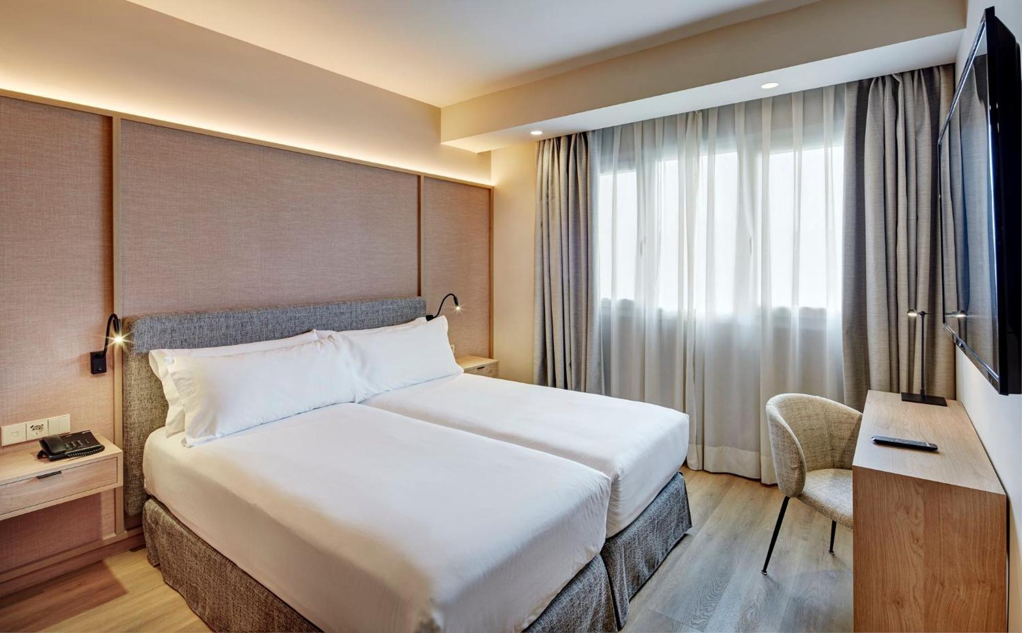 โปโซโล โฮเต็ล Hotel โปซูเอโล เด อาลาร์กอน ภายนอก รูปภาพ